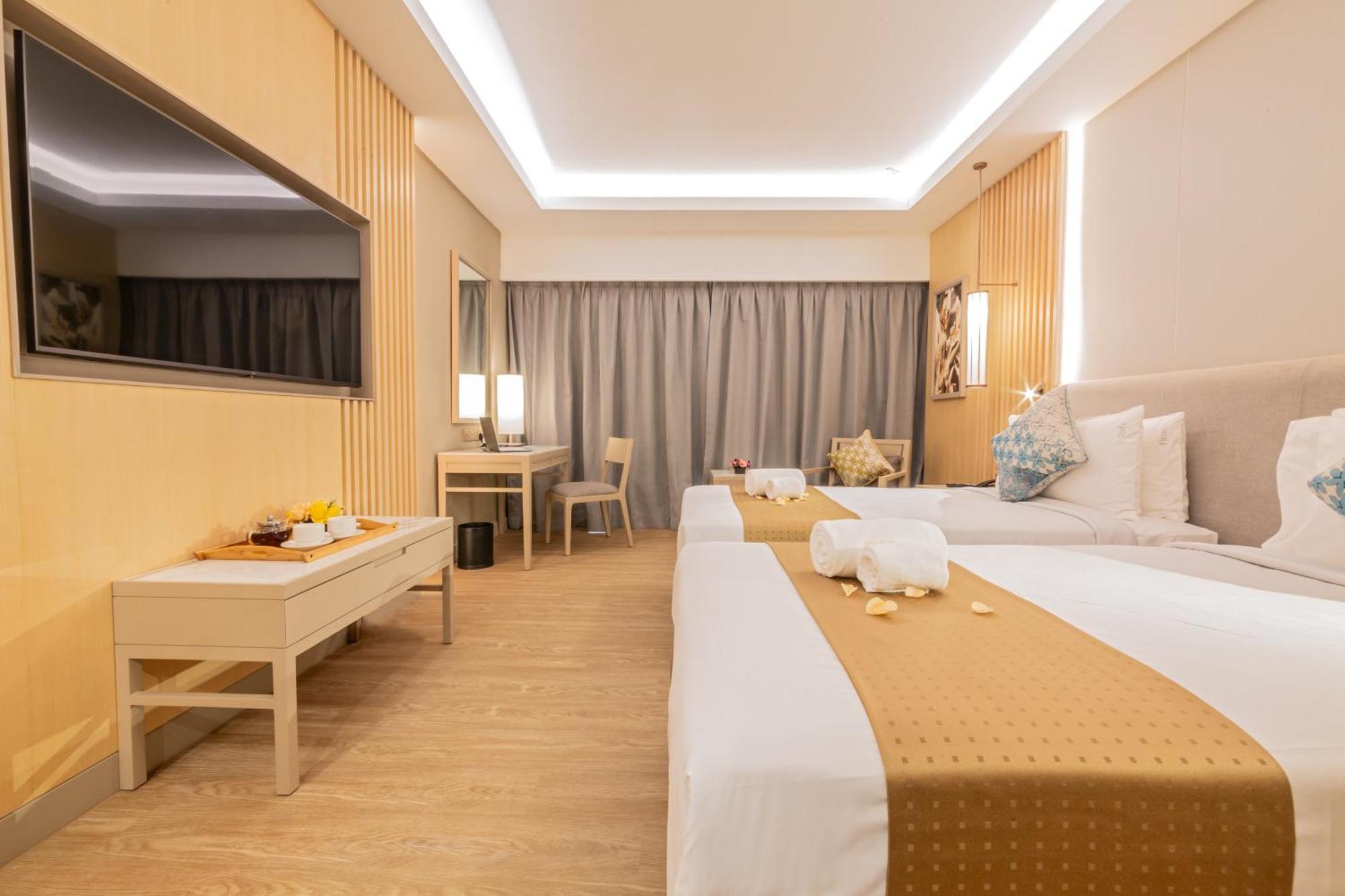 Glenmarie Hotel And Golf Resort Шах-Алам Екстер'єр фото Deluxe Room