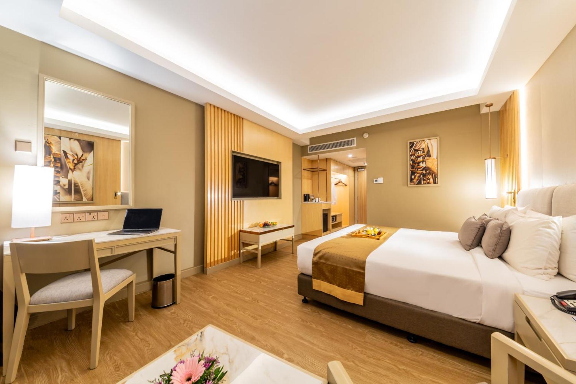 Glenmarie Hotel And Golf Resort Шах-Алам Екстер'єр фото Deluxe Room